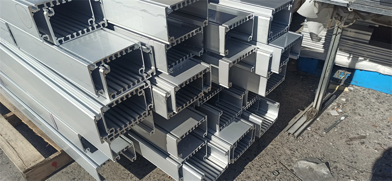 無人機狠狠躁日日躁夜夜躁2022麻豆擠壓開模定製